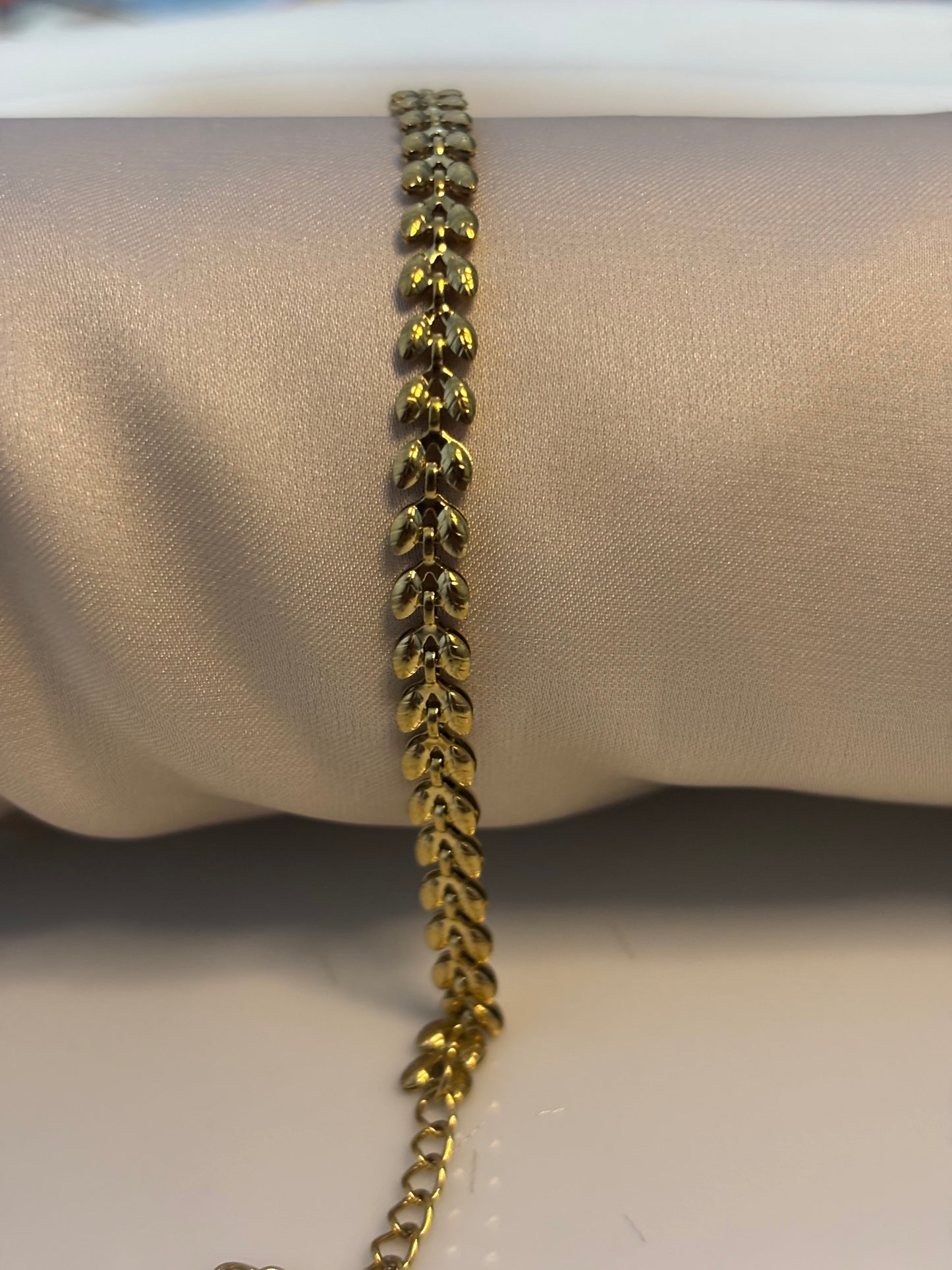 Leaves bracelet
