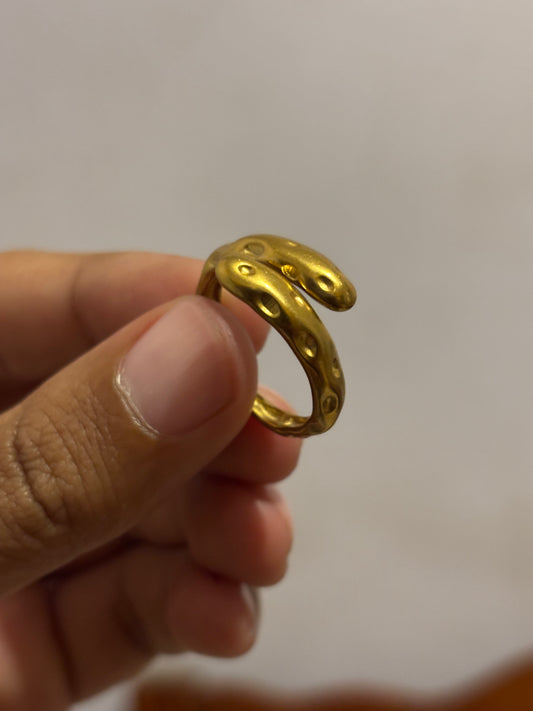 Gold ring