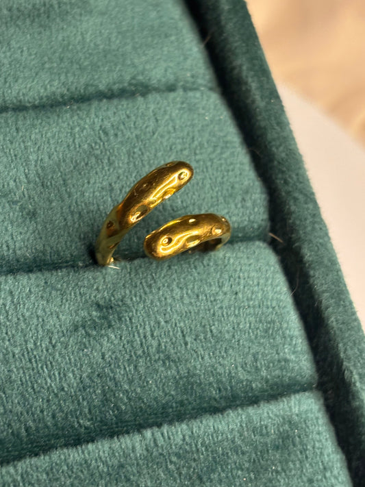 Gold ring