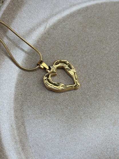Classic heart Necklace