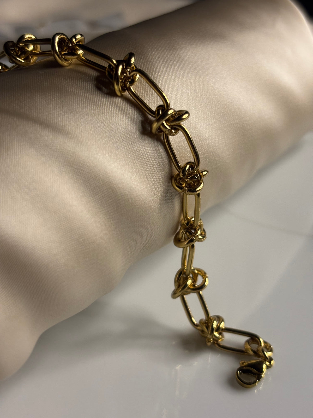 Rope knot bracelet