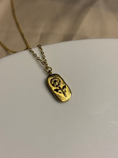 Flower stone Necklace