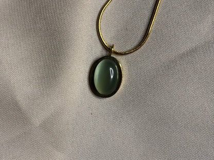 Blue dimond necklace
