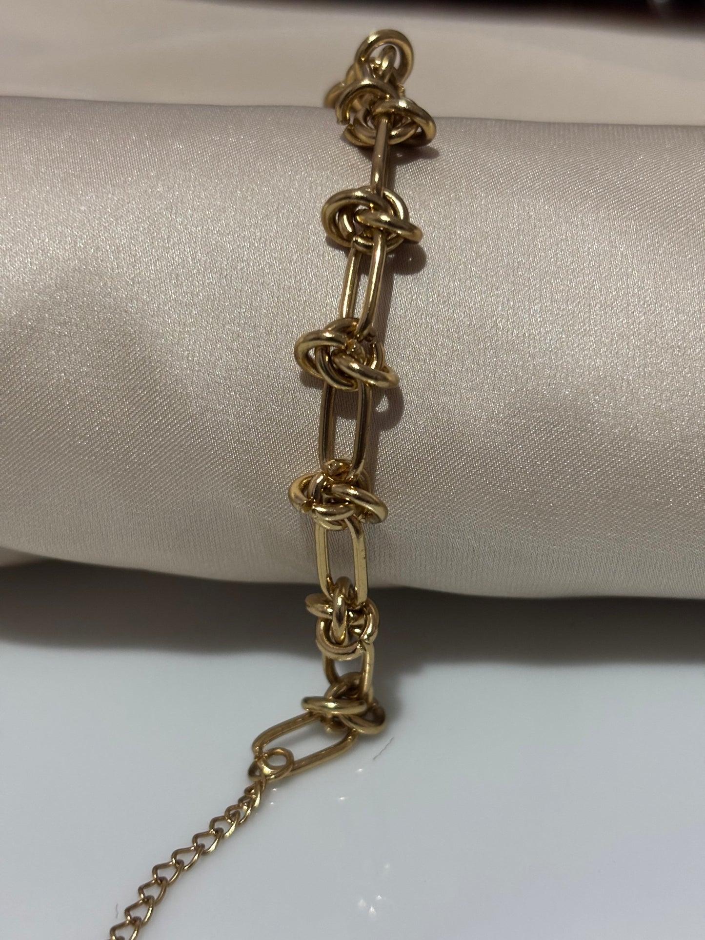 Rope knot bracelet