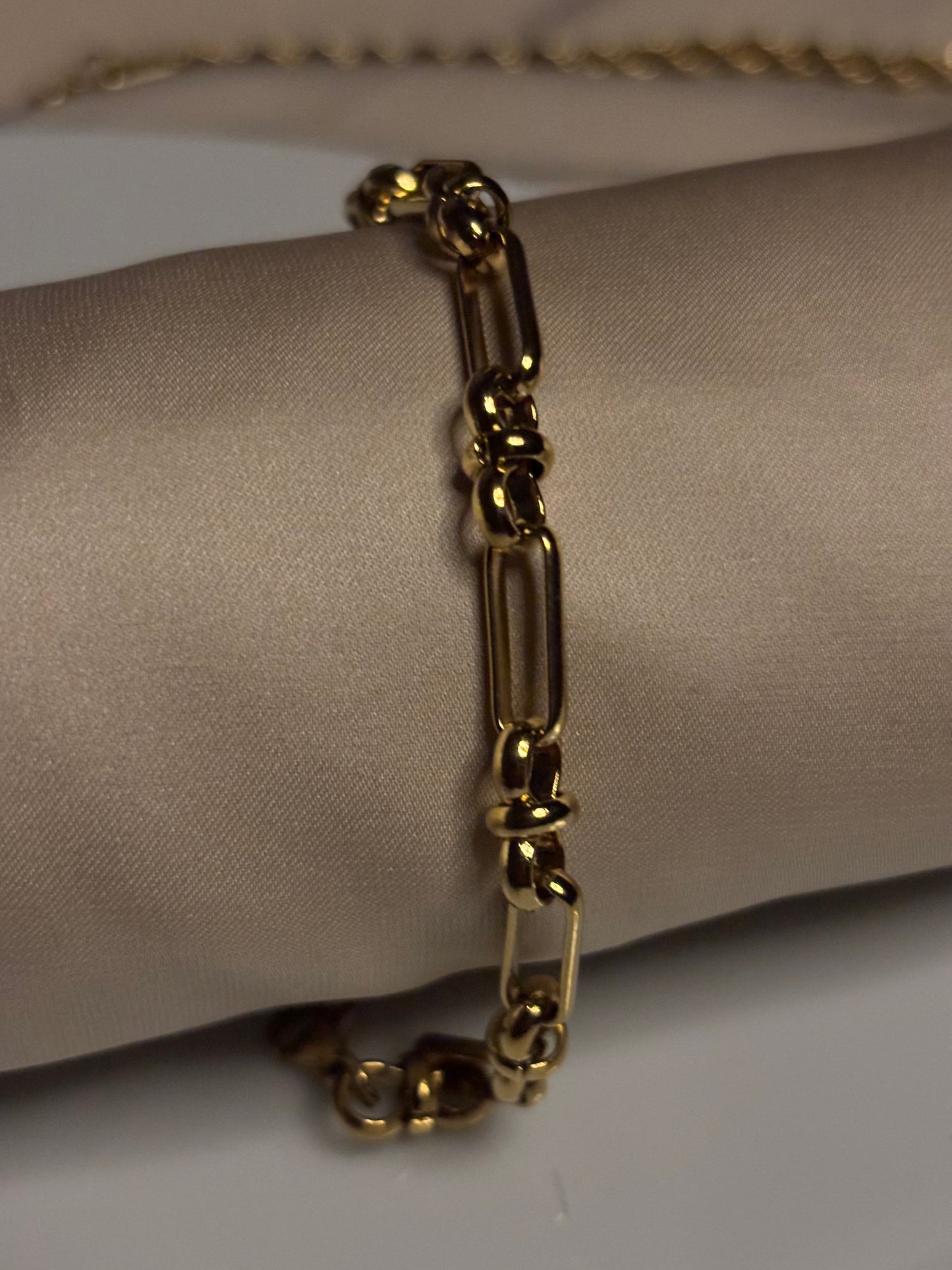 Chain bracelet