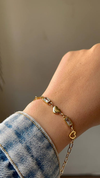 Hearts with diamonds bracelet