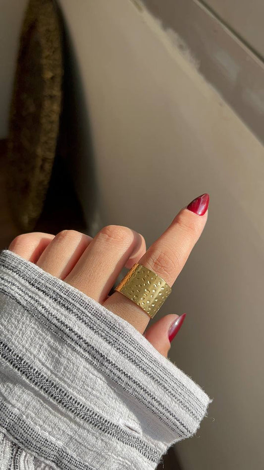 Gold ring