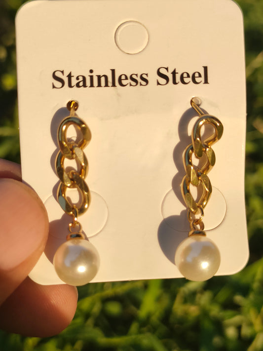 Little chain earrning